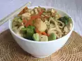 Recette Wok de nouilles somen au poulet, à la citronnelle et ses légumes