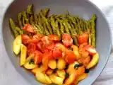 Recette Salade d'asperges tomates abricots & basilic, sauce orange et vinaigre balsamique