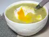 Recette Soupe d’épinards, brocolis et oeuf poché