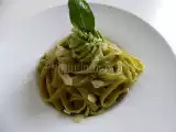 Recette Pâtes sauce à l'avocat, amande, parmesan et basilic