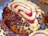 Recette Biscuit spirale à la confiture de framboise et perles de chocolat
