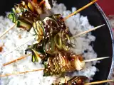 Recette Brochettes de courgette avec une sauce asiatique délicieuse et relevée