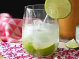 Recette Caipirinha au citron vert : la boisson brésilienne facile à préparer