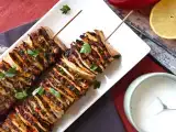 Recette Lavash kebab avec des tortillas, les fameuses brochettes faciles cuites au four!