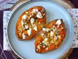 Recette Patate douce rôtie aux œufs, feta, miel et noix