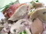 Recette Roulés de blanc de poulet en robe de jambon sauce au vin
