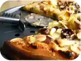 Recette Pizza crème d'amandes, poires et chocolat quand le sucré devient salé et vice-versa