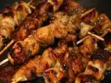 Recette Yakitori au poulet mariné à la sauce worcestershire et à la ment