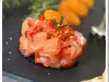 Recette Tartare de saumon, tomates confites et clémentines