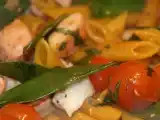 Recette Poêlée façon surgelé saumon, penne, tomates cerise et basilic
