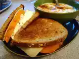 Recette Sandwich petit-déjeuner oeuf-tomate-fromage - 4, 5 pts ww