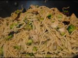 Recette Nouilles sautées au wok : brocolis et poulet
