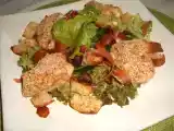 Recette Salade au munster pané aux noisettes, carottes caramélisées au balsamique et jambon cru