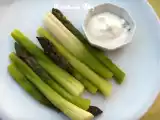 Recette Asperges vertes et leur sauce fromagere