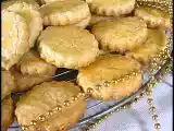 Recette Petits gâteaux de noël aux amandes ou aux noix ( schwobebredle )