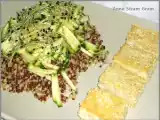 Recette Tofu au sésame et sa salade de quinoa, courgette et graines germées
