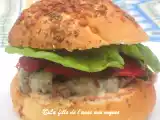 Recette Burger de veau et poivrons grillés, sauce aux tomates séchées et cheddar fort