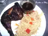 Recette Poulet marine cuit au barbecue sauce caramelisee et nouilles sautees