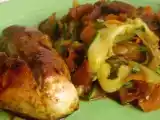 Recette Escalope de poulet marinée au miel et soja et l gumes en lannièr