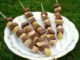 Recette Poêlée pommes / poires aux épices piquées sur brochettes de fondant au chocolat