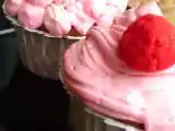 Recette Cupcakes à la fraise séchée et glaçage tagada