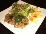 Recette Galettes de pommes de terre au confit de canard, mesclun aux poireaux et pommes poêlées