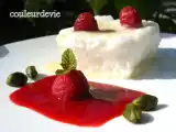 Recette Blanc-manger de blanc d'oeuf, vanillé aux framboises