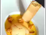 Recette Crème au safran, poire pochée aux épices et tuile aux noix