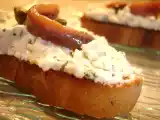 Recette Tartines de mousse de feta aux anchois et aux capres