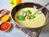Recette Velouté de poivrons jaunes, pois chiches, cumin et noix