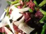 Recette Petites asperges vertes sur lit de coppa.