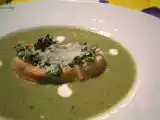 Recette Velouté de brocolis au basilic et petits toasts persillés