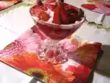 Recette Fraises à la rose, sirop de mélilot et baies poivrées de tasmanie