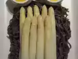 Recette Sauce hollandaise pour des asperges allemandes sur un lit de nouilles japonaises