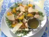 Recette Salade de roquette, poulet, copeaux de parmesan et pignons