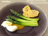Recette Entrée fraîche et légère: asperges vertes à l'oeuf cassé et tuiles de parmesan