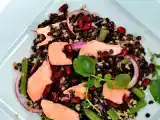 Recette Salade tiède aux lentilles beluga, saumon & grenade