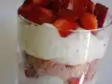 Recette Trifles aux fraises et aux biscuits roses