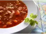 Recette Soupe aux haricots, légumes, ail et lard fumé
