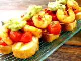 Recette Bruschetta aux tomates, crevettes et guacamole