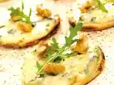 Recette Mini pizzas apéritives bleu et noix