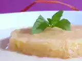 Recette Mousse glacée de pêches sur lit de crème anglaise au basilic façon île flottante