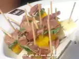 Recette Mini brochettes de mangue au jambon serrano et coulis balsamique