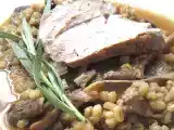 Recette Fumet de champignons à l'orge et à l'émincé de porc mariné