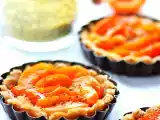 Recette Tartelettes aux abricots, thym & pistache