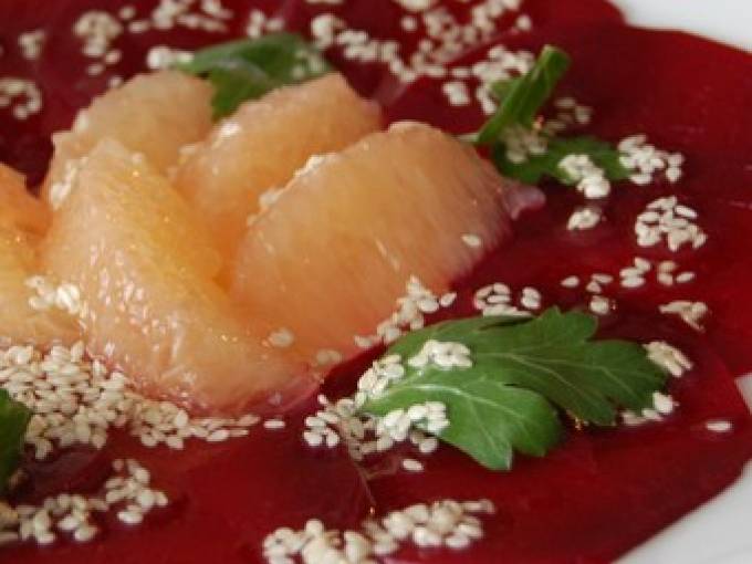 Carpaccio de betterave et pamplemousse rose