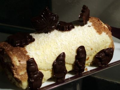 Recette Bûche express aux 3 chocolats et au praliné