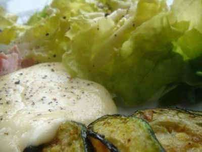 Recette Des légumes pour mes enfants : courgettes sautées et petite sauce fromagère....