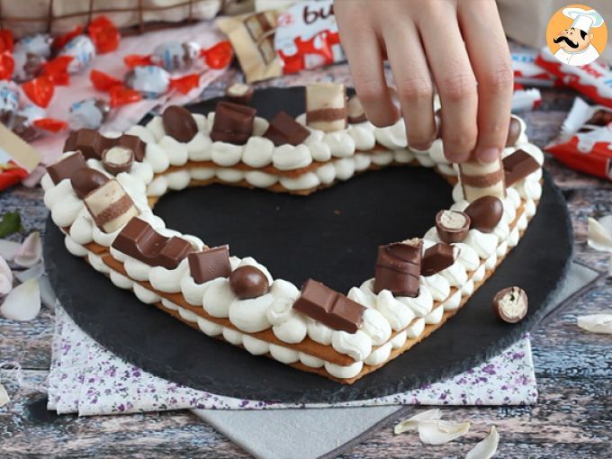 Heart Cake Au Kinder Tarte Cœur Au Kinder Recette Ptitchef