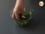 Etape 3 - Salade de concombres marinés à la japonaise
